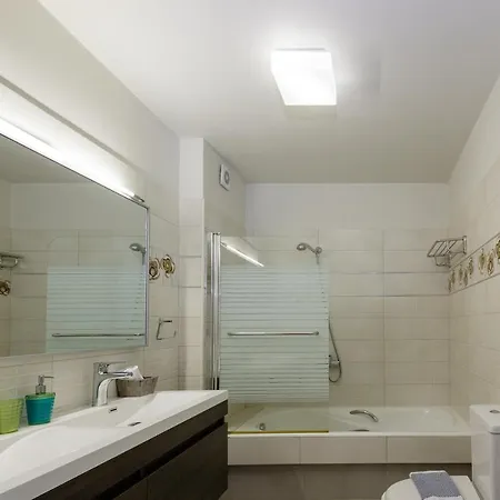 Domus Eleon Luxury *